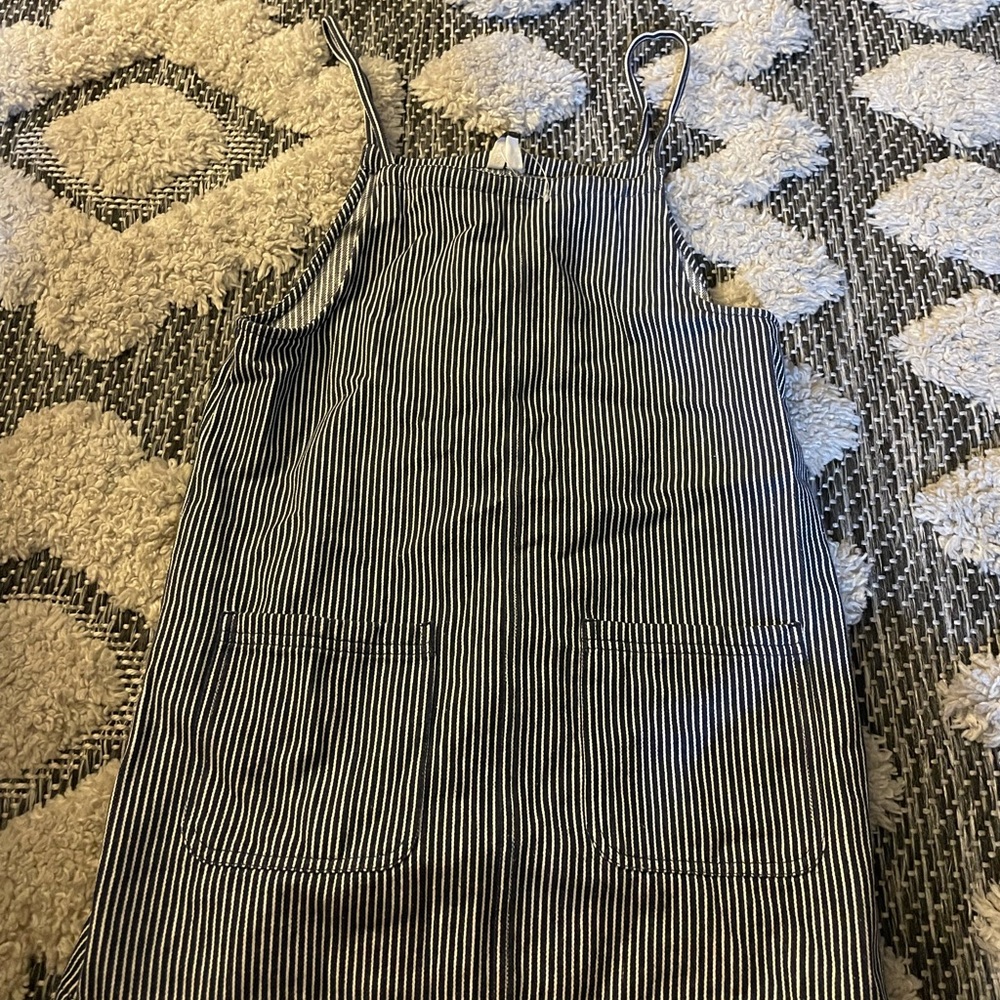 Overall dress